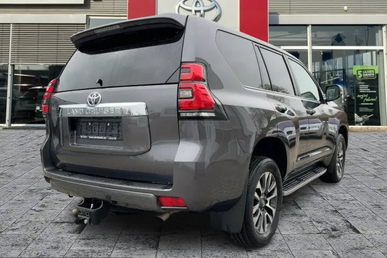 Toyota Land Cruiser din 2024 cu 25.762 km - oferta TOY212481 - foto 4