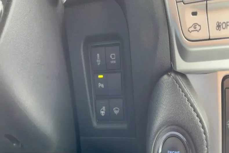 Toyota Land Cruiser din 2024 cu 25.762 km - oferta TOY212481 - foto 15