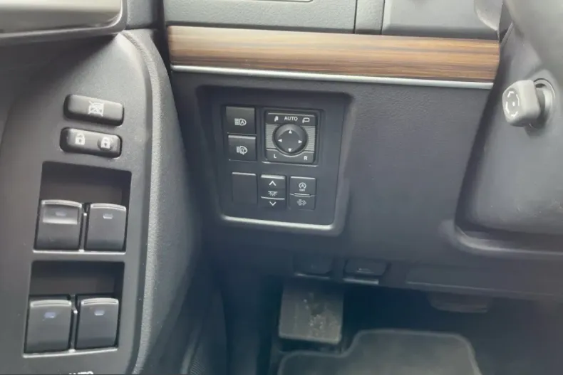 Toyota Land Cruiser din 2024 cu 25.762 km - oferta TOY212481 - foto 17