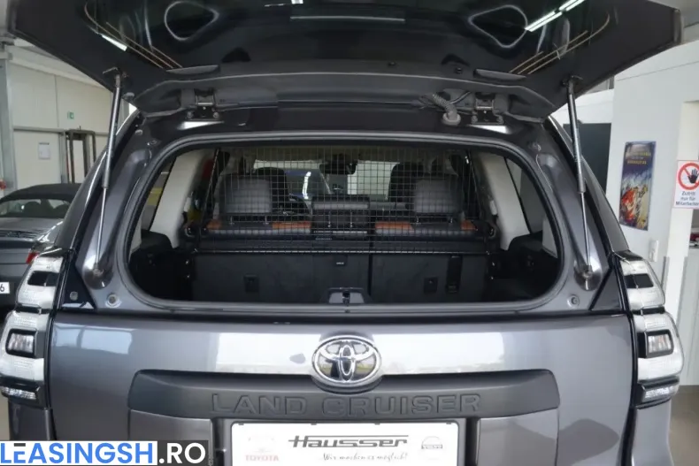 Toyota Land Cruiser din 2022 cu 59.000 km - oferta TOY212482 - foto 8