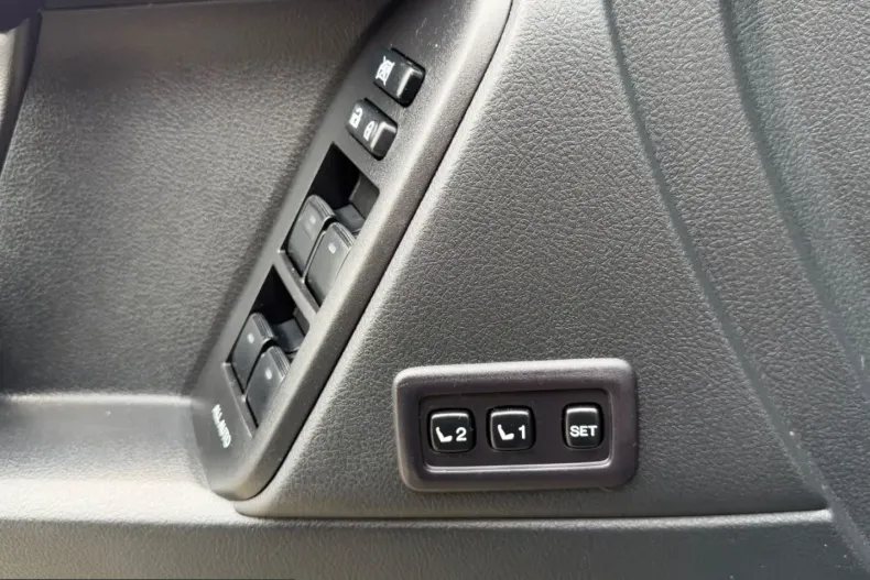 Toyota Land Cruiser din 2023 cu 80.000 km - oferta TOY212483 - foto 16