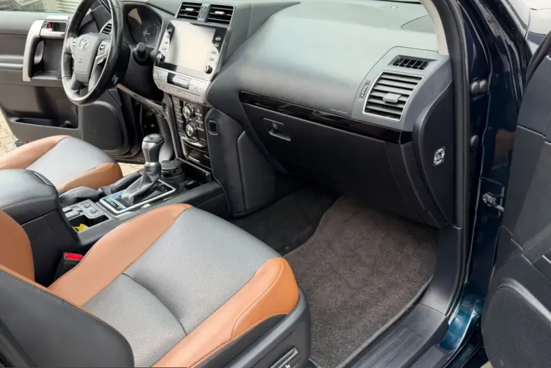 Toyota Land Cruiser din 2023 cu 80.000 km - oferta TOY212483 - foto 28