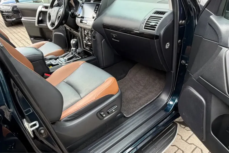 Toyota Land Cruiser din 2023 cu 80.000 km - oferta TOY212483 - foto 29