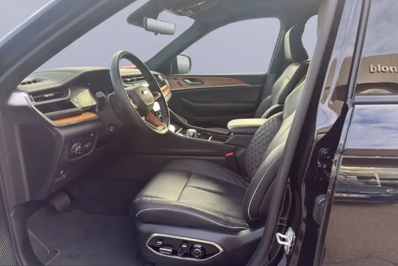 Jeep Grand Cherokee din 2023 cu 15.400 km - oferta JEE212501 - foto 9