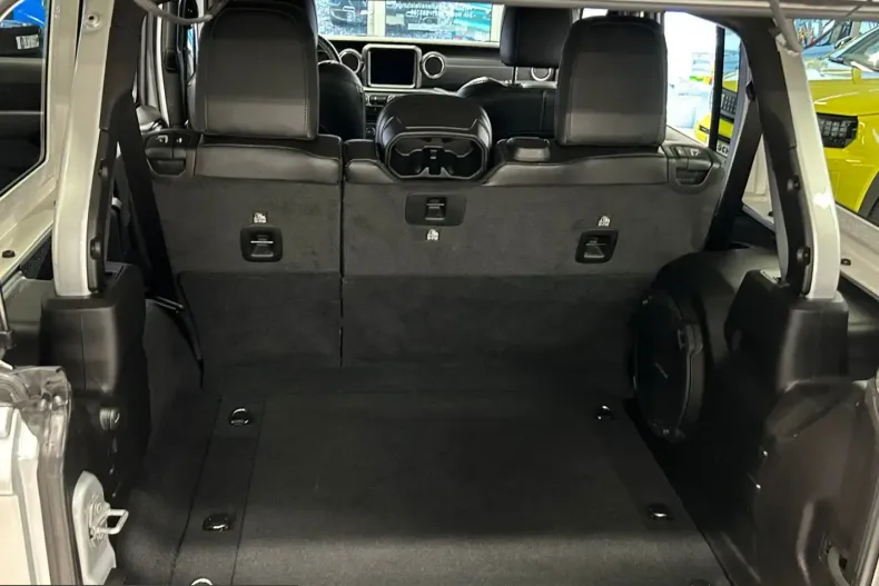 Jeep Wrangler din 2024 cu 33.968 km - oferta JEE212504 - foto 11