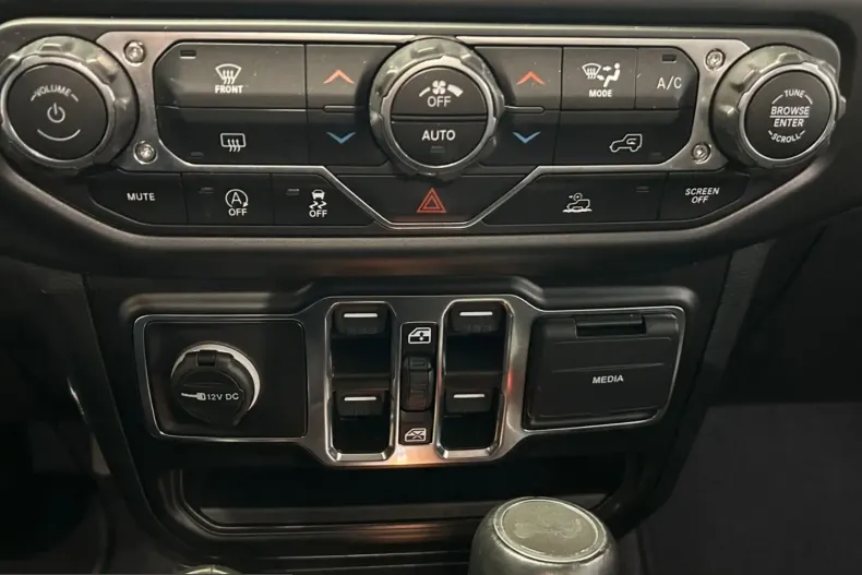 Jeep Wrangler din 2024 cu 33.968 km - oferta JEE212504 - foto 14