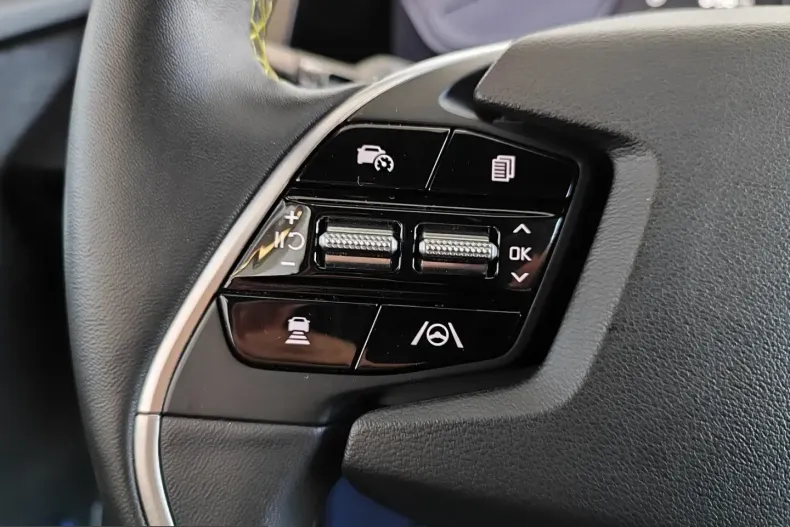 Kia EV6 din 2024 cu 18.875 km - oferta KIA212505 - foto 11