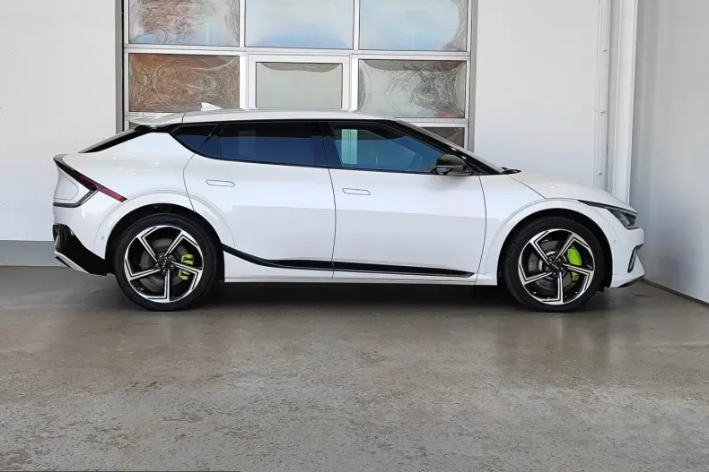 Kia EV6 din 2024 cu 18.875 km - oferta KIA212505 - foto 31