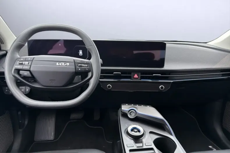 Kia EV6 din 2025 cu 14.082 km - oferta KIA212506 - foto 10
