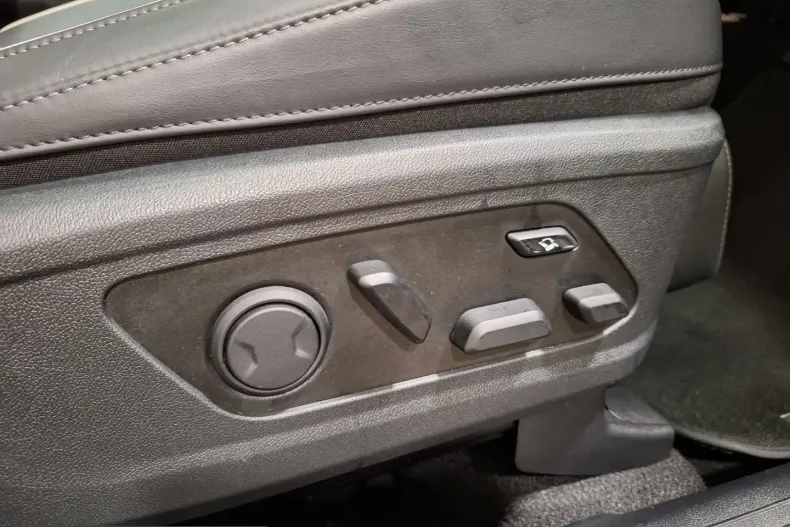Kia Sorento din 2024 cu 32.400 km - oferta KIA212507 - foto 12