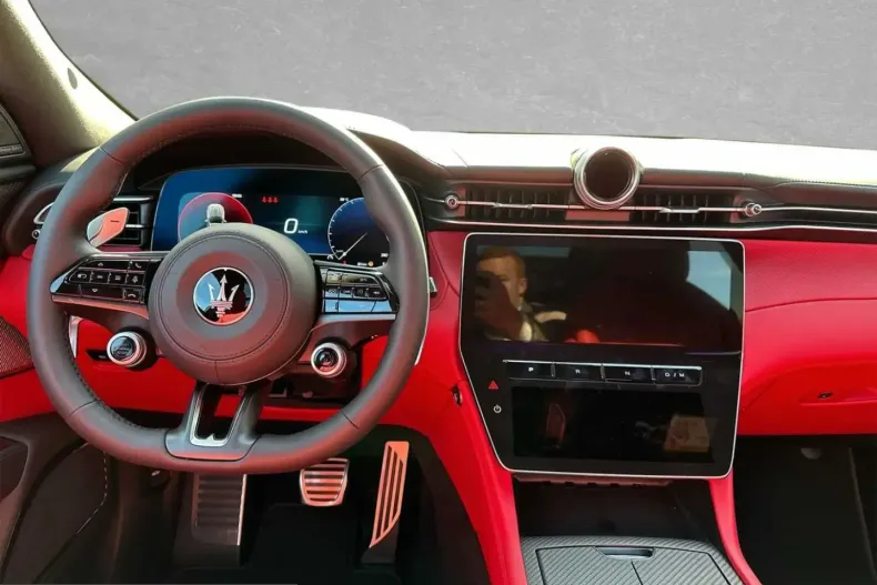Maserati Grecale din 2024 cu 12.500 km - oferta MAS212514 - foto 4