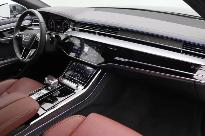 Audi S8 din 2024 cu 16.000 km - oferta AUD212515 - foto 9