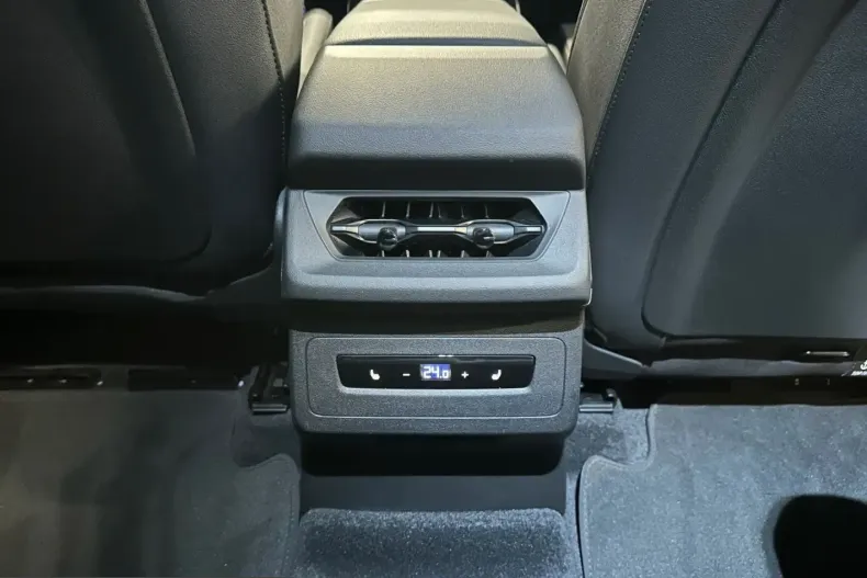 Audi Q6 e-tron din 2025 cu 32.900 km - oferta AUD212522 - foto 33