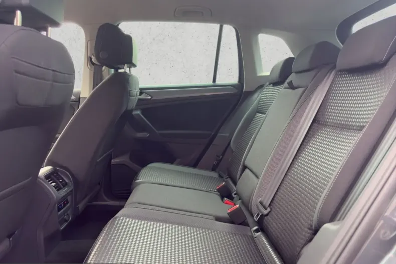 Volkswagen Tiguan din 2023 cu 82.119 km - oferta VOL212534 - foto 10