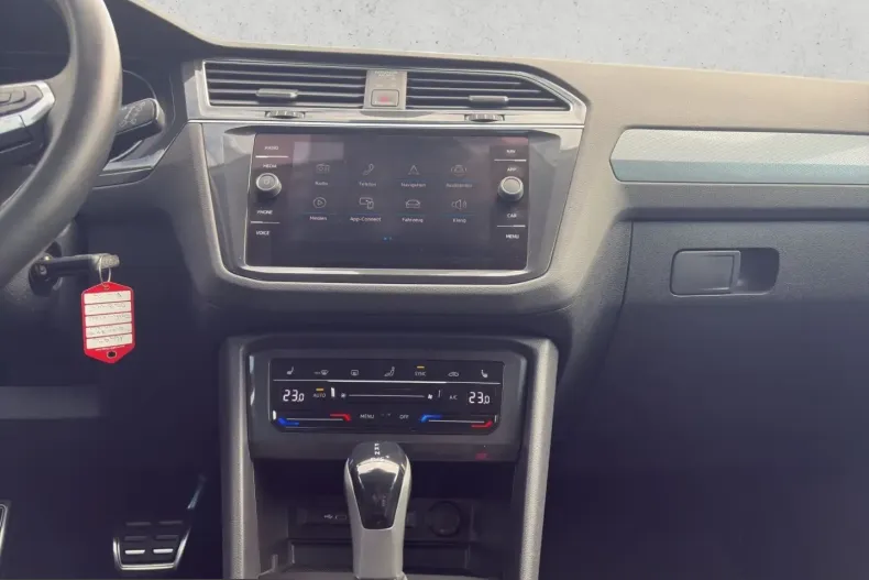 Volkswagen Tiguan din 2023 cu 82.119 km - oferta VOL212534 - foto 14