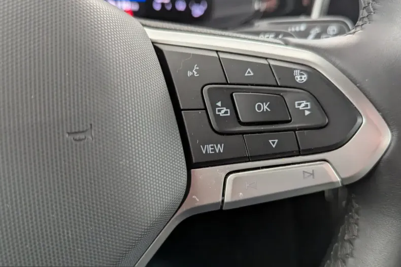 Volkswagen T-Roc din 2023 cu 38.100 km - oferta VOL212536 - foto 26