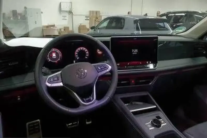 Volkswagen Tiguan din 2025 cu 26.550 km - oferta VOL212538 - foto 9