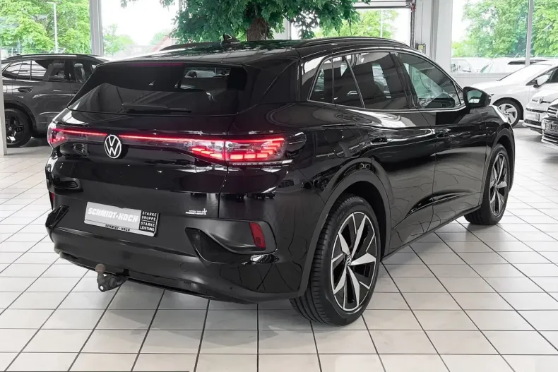 Volkswagen ID.4 din 2023 cu 49.429 km - oferta VOL212541 - foto 3