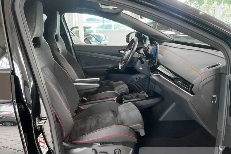Volkswagen ID.4 din 2023 cu 49.429 km - oferta VOL212541 - foto 5