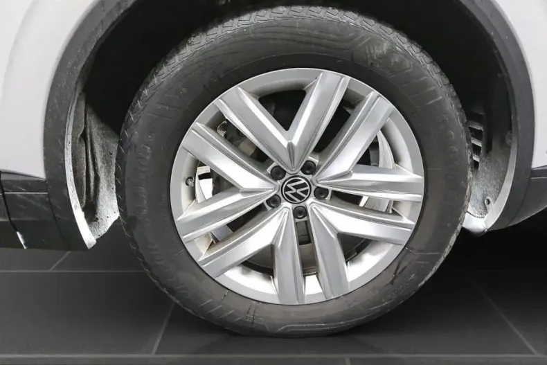 Volkswagen Touareg din 2023 cu 65.576 km - oferta VOL212545 - foto 10