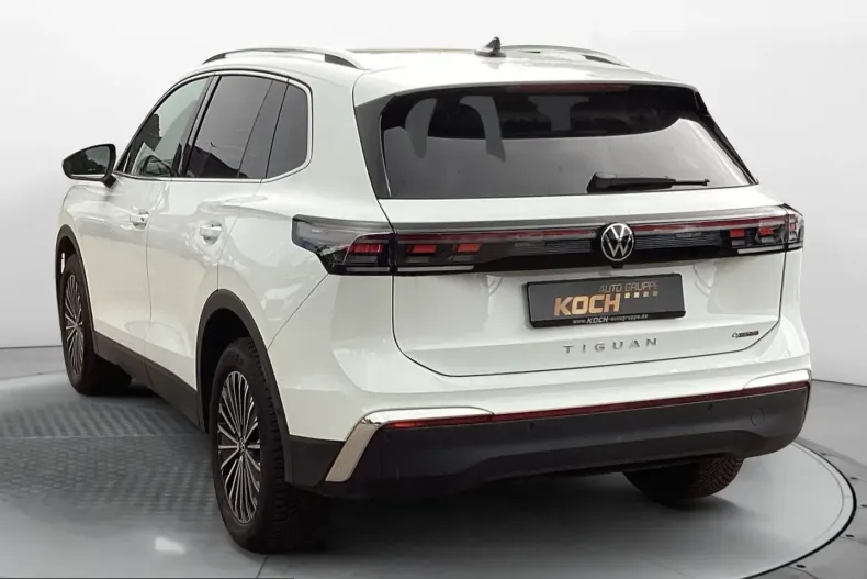 Volkswagen Tiguan din 2024 cu 19.900 km - oferta VOL212546 - foto 4