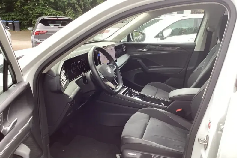 Volkswagen Tiguan din 2024 cu 19.900 km - oferta VOL212546 - foto 7