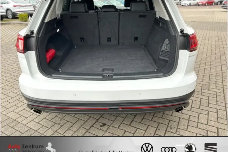 Volkswagen Touareg din 2025 cu 25.000 km - oferta VOL212547 - foto 9