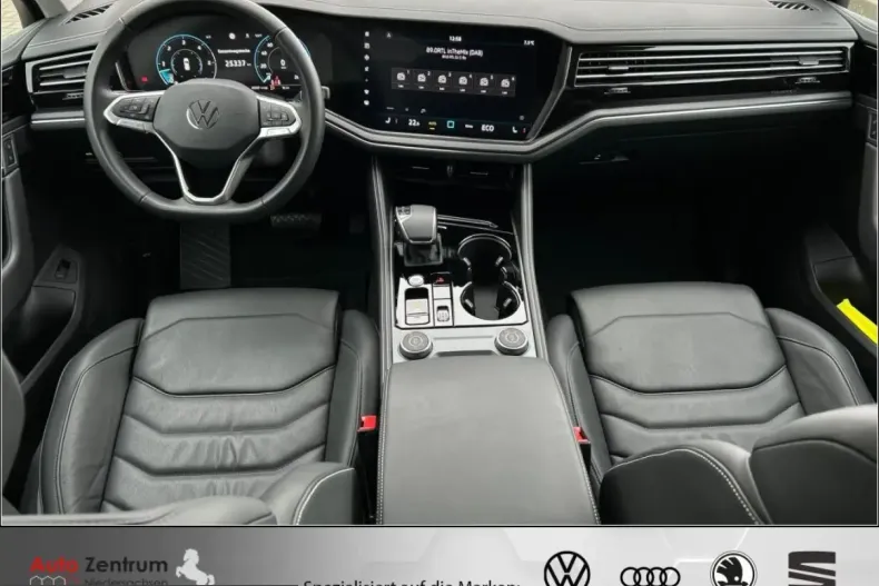Volkswagen Touareg din 2025 cu 25.000 km - oferta VOL212547 - foto 11