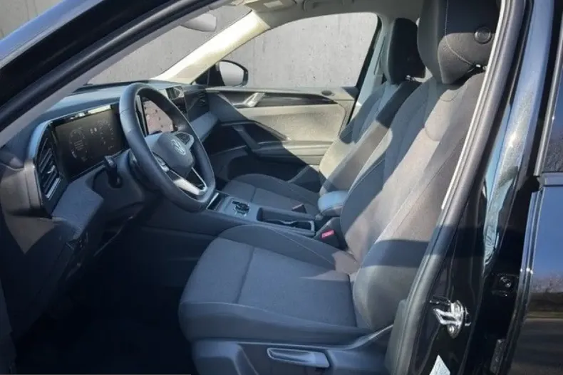 Volkswagen Tiguan din 2025 cu 10.350 km - oferta VOL212549 - foto 8