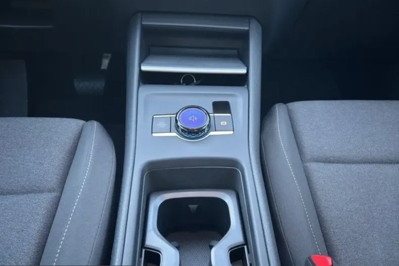 Volkswagen Tiguan din 2025 cu 10.350 km - oferta VOL212549 - foto 13