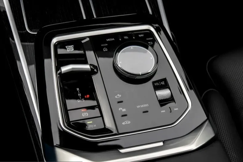 BMW 740 (Seria 7) din 2025 cu 22.278 km - oferta BMW212554 - foto 10