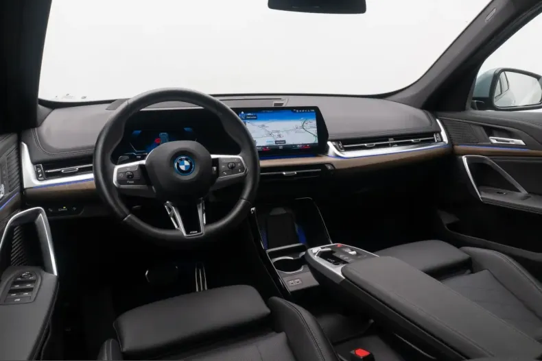 BMW iX1 (Seria X) din 2023 cu 10.321 km - oferta BMW212556 - foto 37