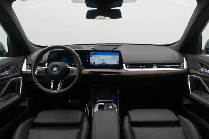 BMW iX1 (Seria X) din 2023 cu 10.321 km - oferta BMW212556 - foto 38