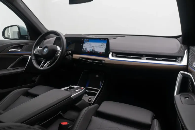 BMW iX1 (Seria X) din 2023 cu 10.321 km - oferta BMW212556 - foto 39