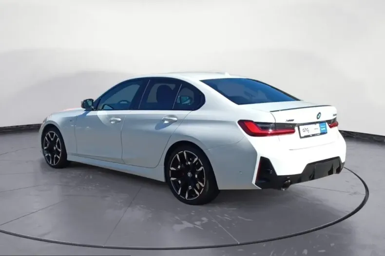 BMW 320 (Seria 3) din 2024 cu 14.044 km - oferta BMW212562 - foto 4
