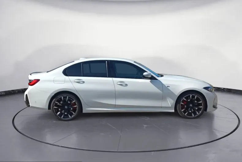 BMW 320 (Seria 3) din 2024 cu 14.044 km - oferta BMW212562 - foto 6