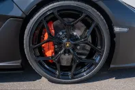 Lamborghini Revuelto din 2024 cu 5.678 km - oferta LAM212573 - foto 12
