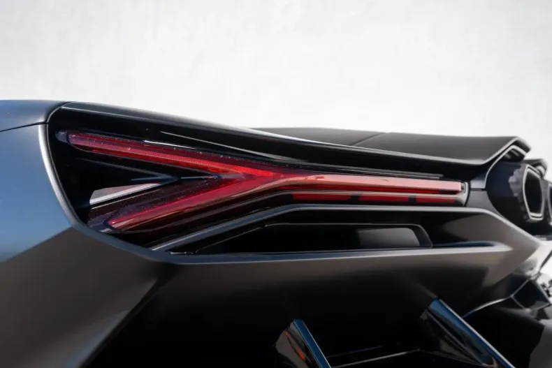 Lamborghini Revuelto din 2024 cu 5.678 km - oferta LAM212573 - foto 17