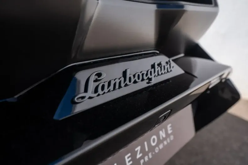 Lamborghini Revuelto din 2024 cu 5.678 km - oferta LAM212573 - foto 19