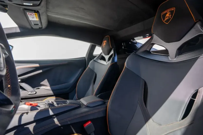Lamborghini Revuelto din 2024 cu 5.678 km - oferta LAM212573 - foto 27