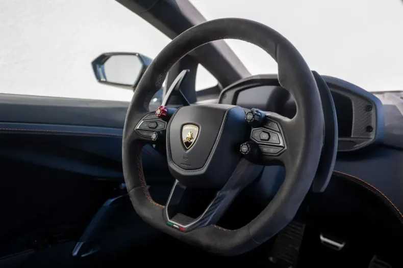 Lamborghini Revuelto din 2024 cu 5.678 km - oferta LAM212573 - foto 35