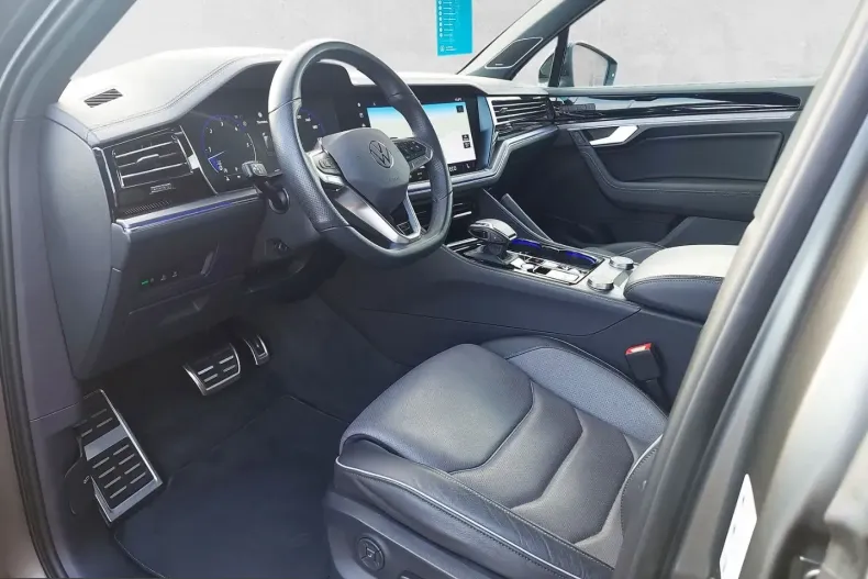 Volkswagen Touareg din 2024 cu 37.500 km - oferta VOL212578 - foto 8