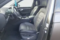 Volkswagen Touareg din 2024 cu 37.500 km - oferta VOL212578 - foto 13
