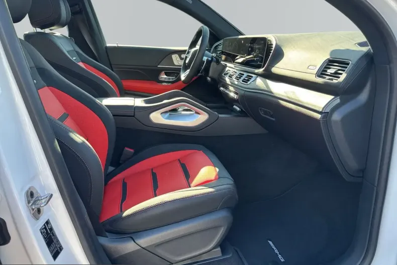 Mercedes-Benz GLE 53 AMG (Clasa GLE) din 2025 cu 15.500 km - oferta MER212581 - foto 9