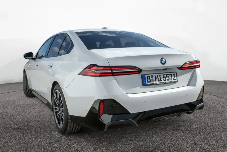 BMW 520 (Seria 5) din 2023 cu 54.000 km - oferta BMW212584 - foto 3