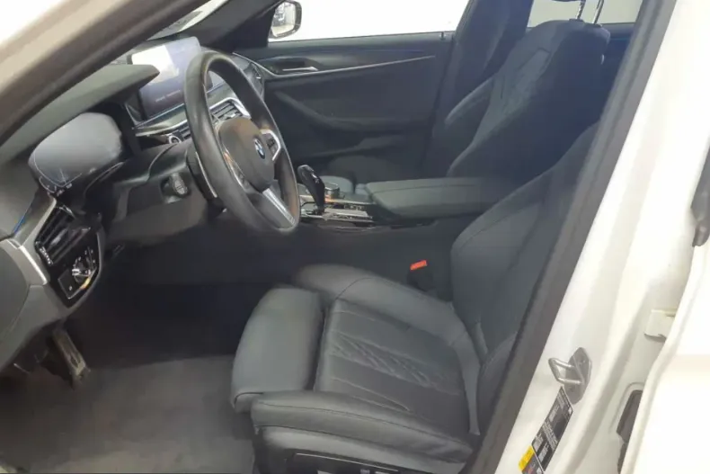 BMW 545 (Seria 5) din 2022 cu 49.144 km - oferta BMW212588 - foto 3
