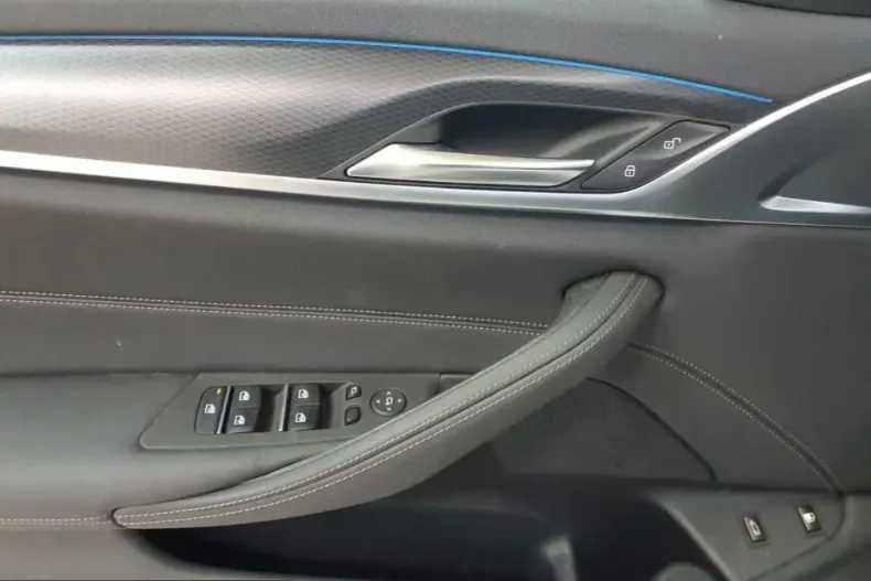 BMW 545 (Seria 5) din 2022 cu 49.144 km - oferta BMW212588 - foto 4