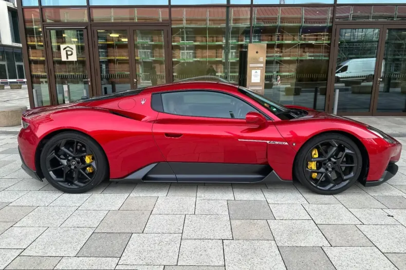 Maserati MC20 din 2023 cu 20.000 km - oferta MAS212592 - foto 12