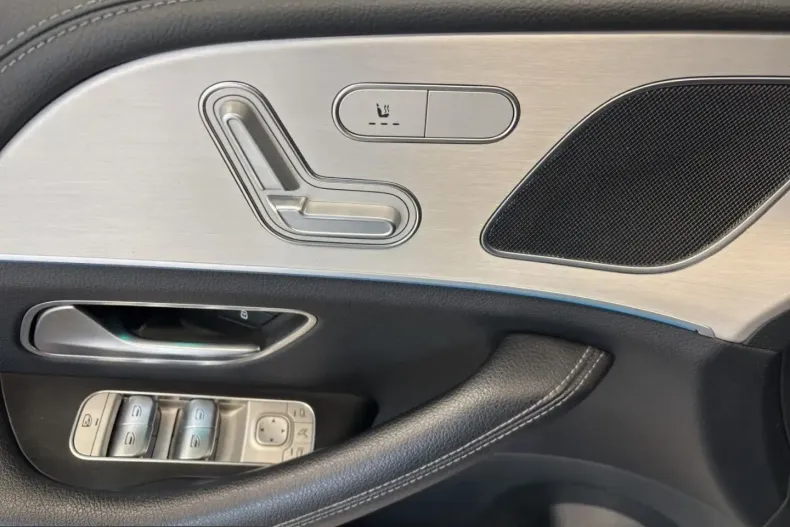 Mercedes-Benz GLE 400 (Clasa GLE) din 2023 cu 98.079 km - oferta MER212602 - foto 11