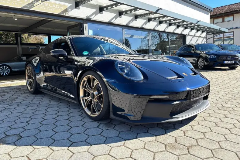 Porsche 992 din 2023 cu 1.900 km - oferta POR212616 - foto 1